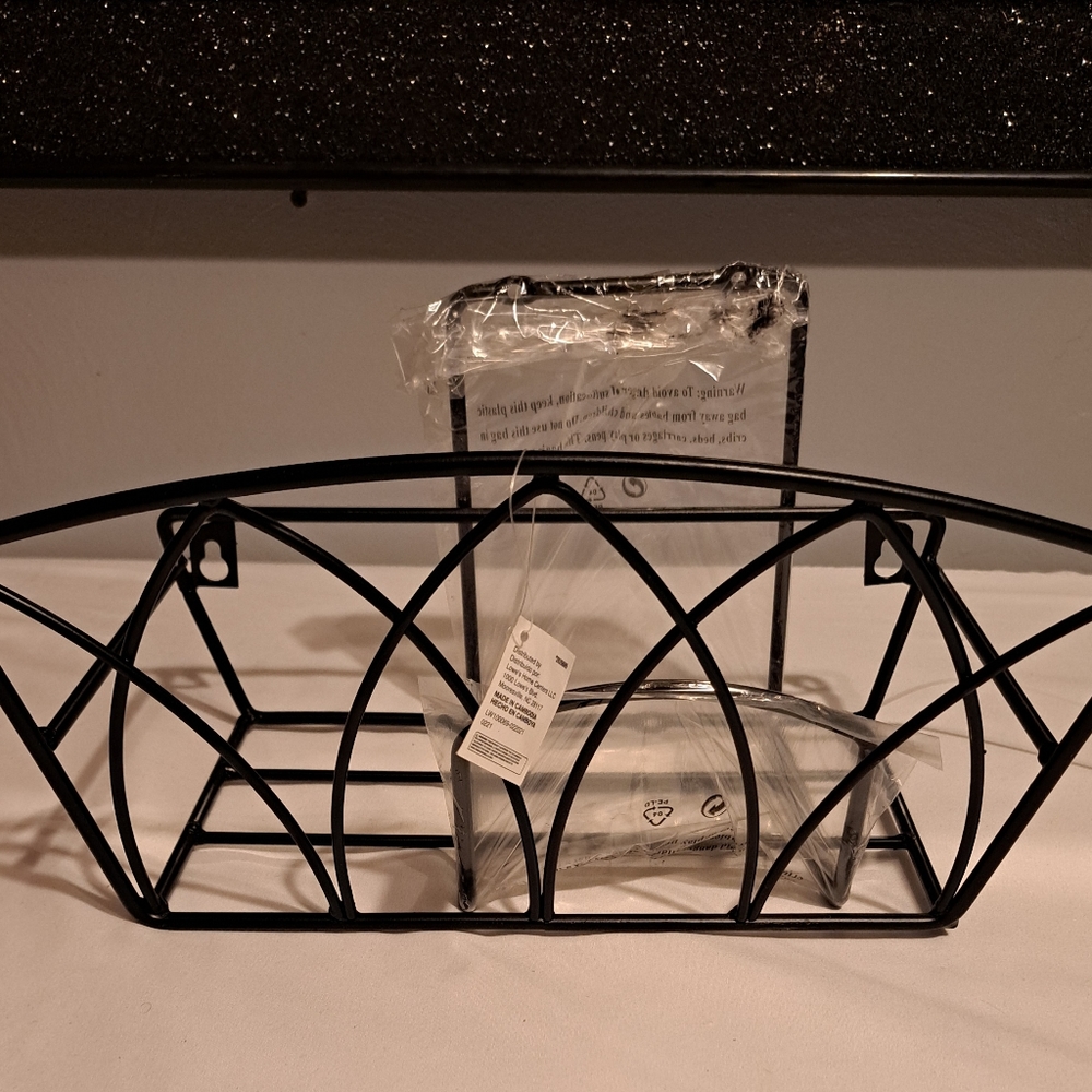 Hanging Hose Wrap With Basket New! Black ❤️
